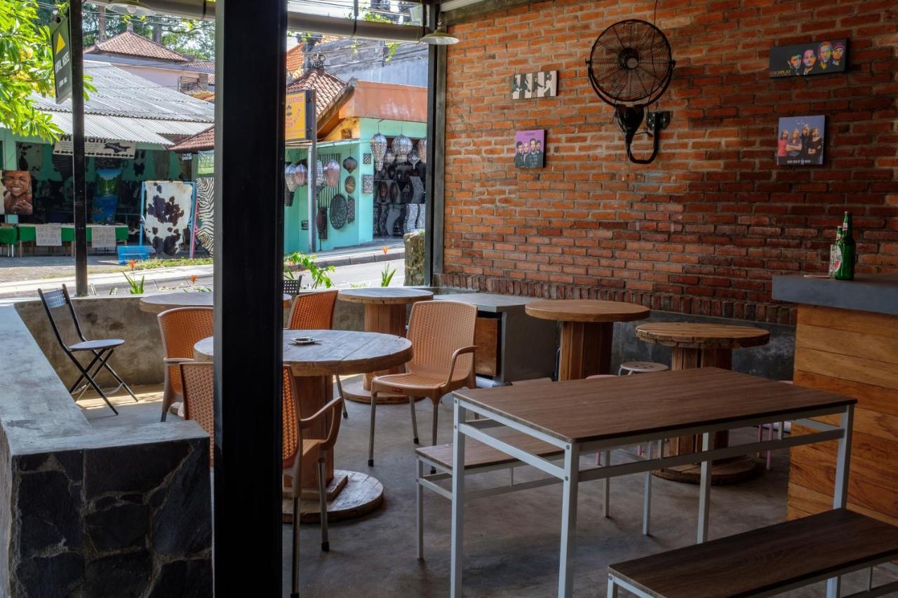 Kumpul Hostel Kuta 레기안 외부 사진